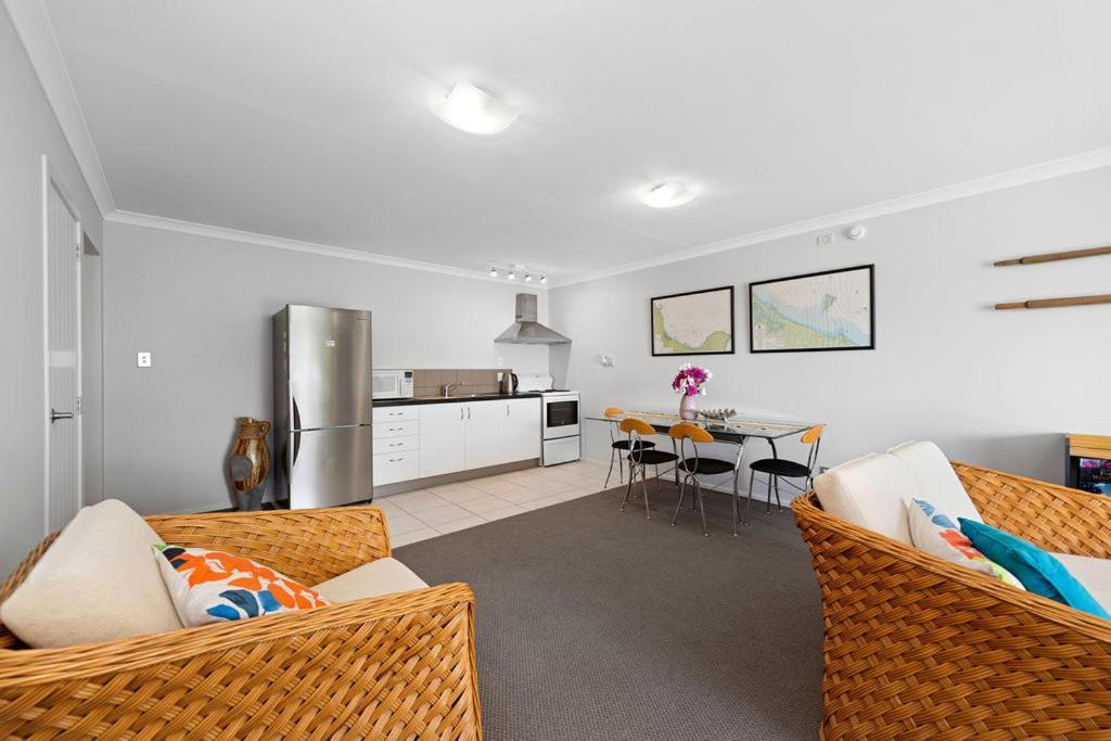 The Sandcastle - Papamoa Holiday Apartment Dış mekan fotoğraf