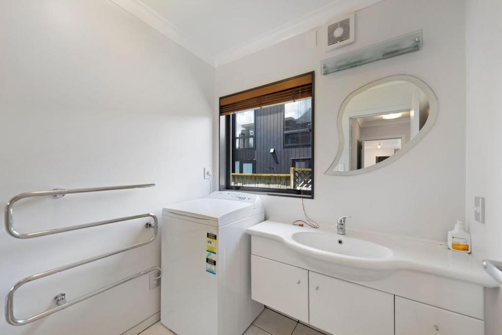 The Sandcastle - Papamoa Holiday Apartment Dış mekan fotoğraf